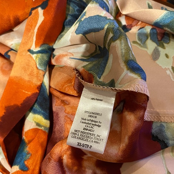 Floral Robe NWT - Picture 5 of 5